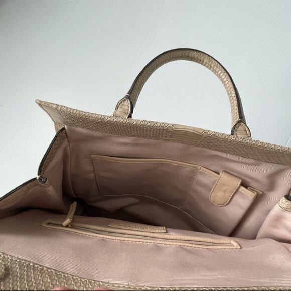 Talbots leather satchel purse magnetic closure w/ embossed snakeskin pattern - Picture 15 of 15